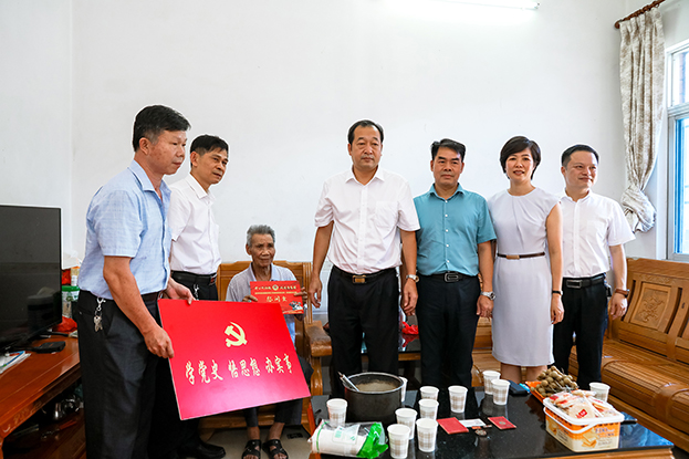 向英雄致敬 星空电子建设联合开展走访慰问抗战老兵活动